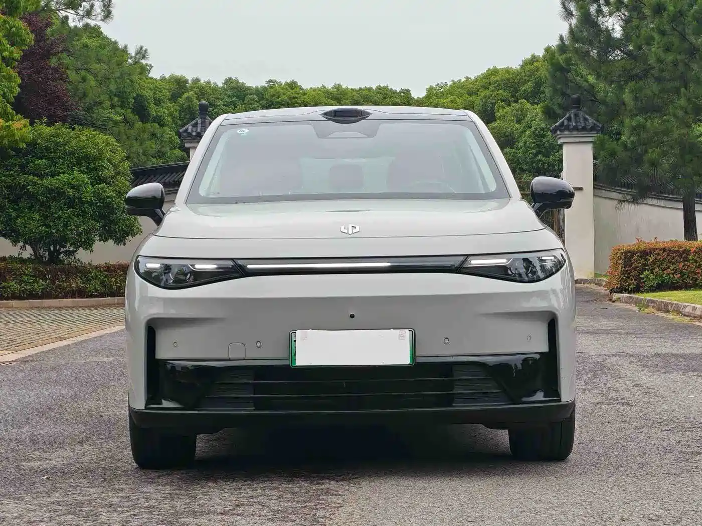 Фото 2 - Leapmotor C10