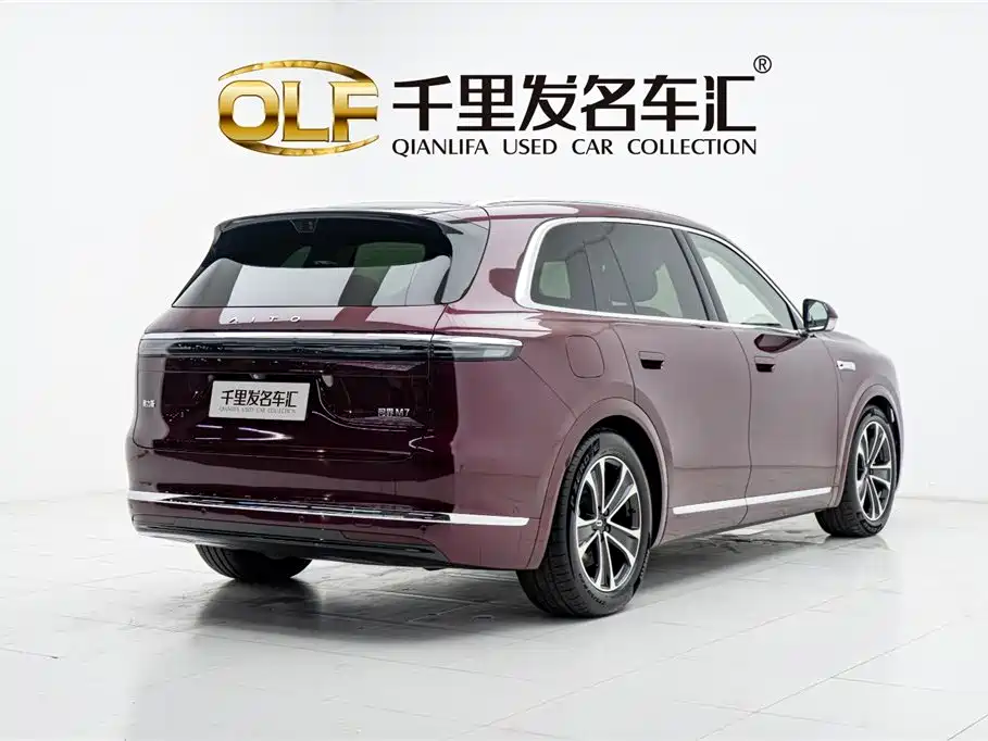 AITO Wenjie AITO M7 2026 Extended Range Max AWD 5-seater фото 6