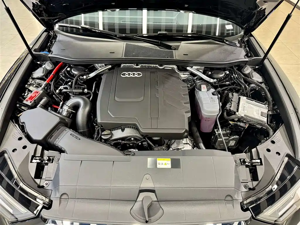 Audi A6L 2025 Model Year Facelift 40 TFSI Luxury Sport фото 11