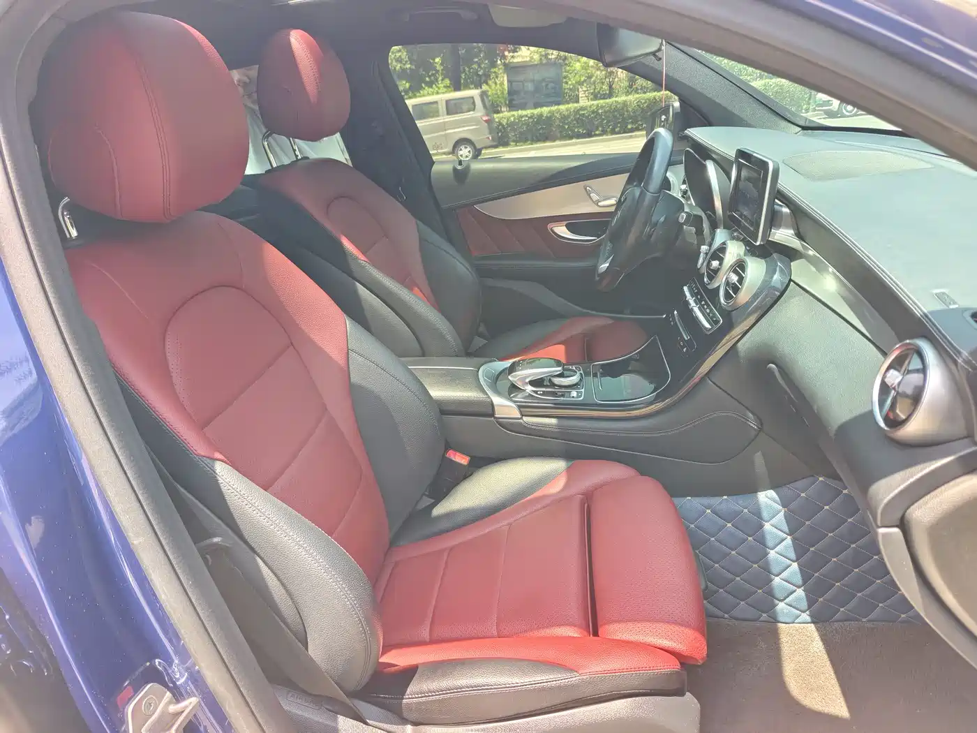 Mercedes-Benz GLC Coupe 2018 GLC 200 4MATIC Coupe SUV фото 13