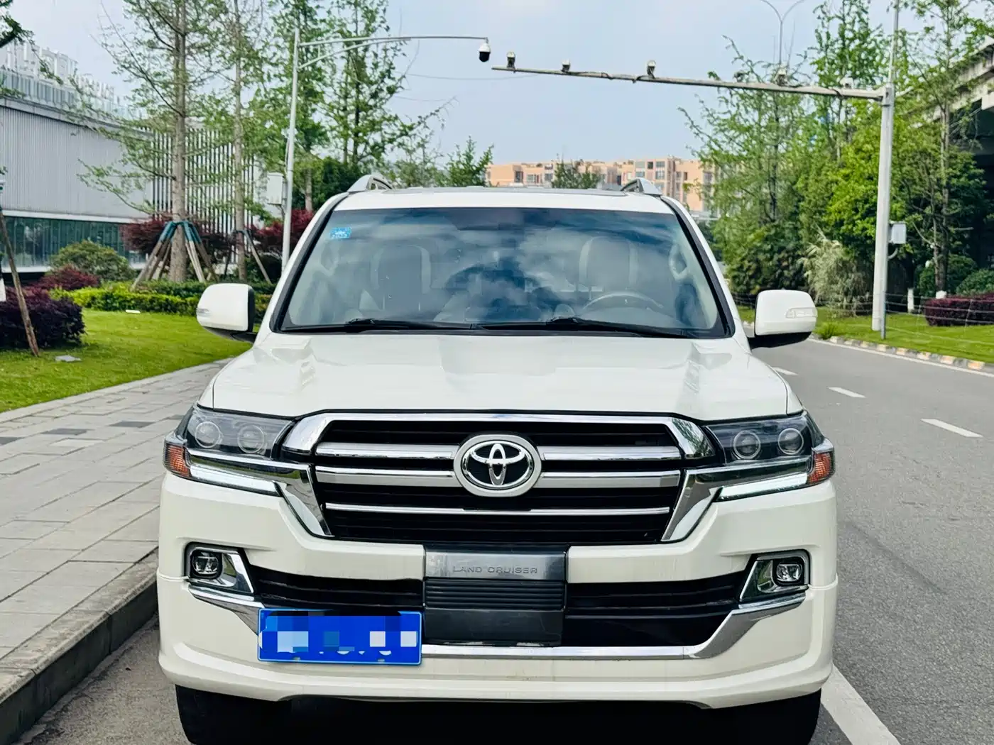 Toyota Land Cruiser (Import) фото 2