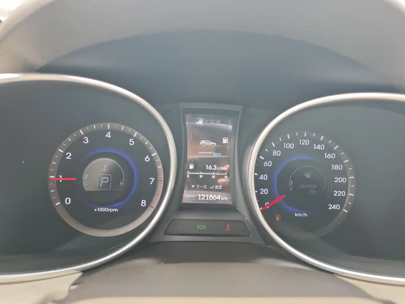 Hyundai Santa Fe 2013 Model 2.4L Automatic 4WD Smart фото 9