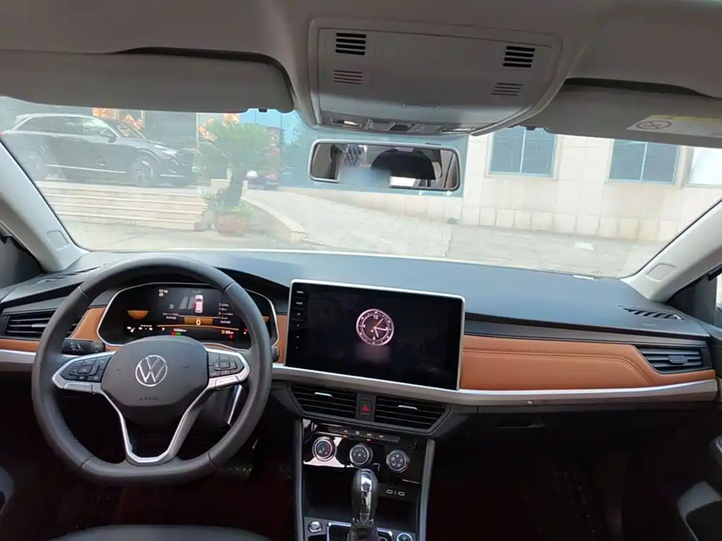 Volkswagen Bora 2025 2025 200TSI DSG Joy Ride Navigation Edition
