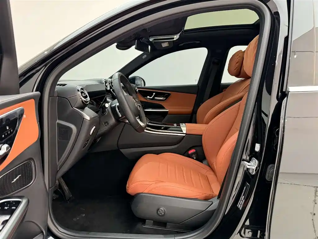 Mercedes-Benz GLC 2024 GLC 260 L 4MATIC Luxury 5-seater фото 15