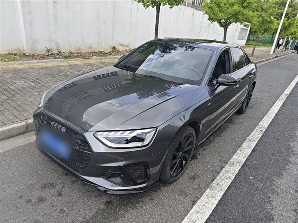 Audi A4L 2023 40 TFSI Luxury Sport фото 2
