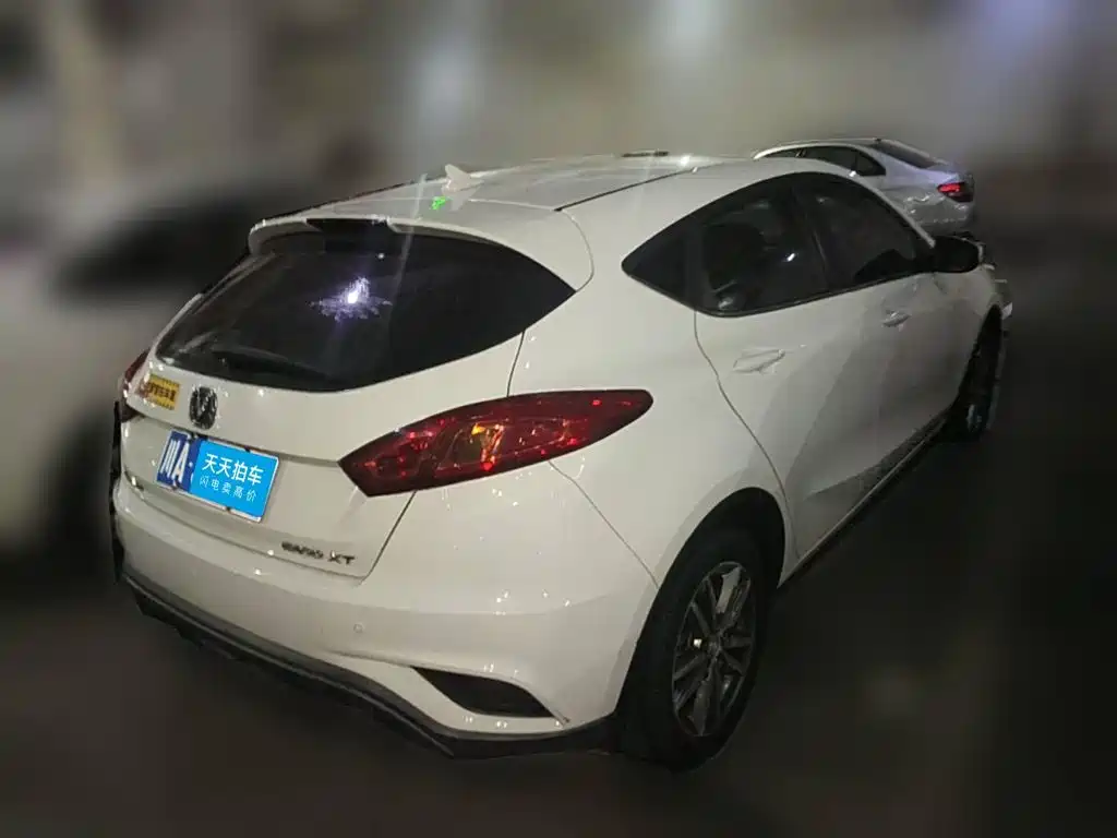 Changan Eado XT 2017 2016 1.6L Manual Stylish Cool Edition