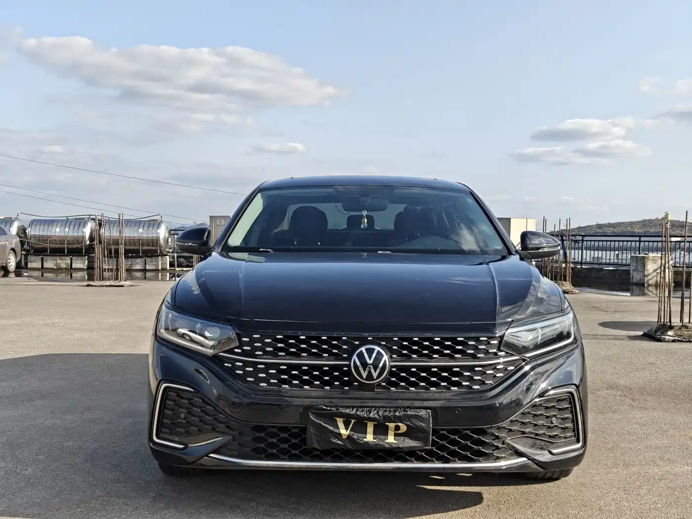 Volkswagen Passat 2022 330TSI Starlight Elite Edition фото 2
