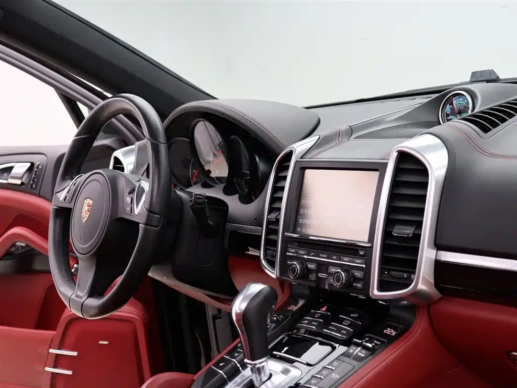 Porsche Cayenne 2014 Cayenne Platinum Edition 3.0T фото 15