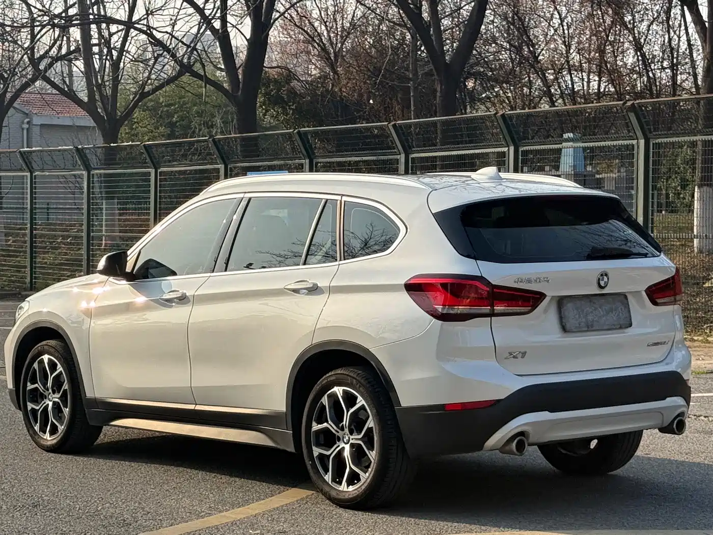 BMW X1 2022 sDrive25Li Leading фото 15