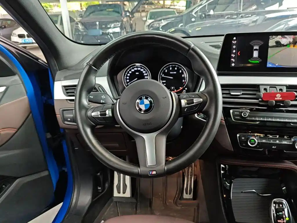 BMW X2 2022 2021 Facelift sDrive25i Shadow Night Edition
