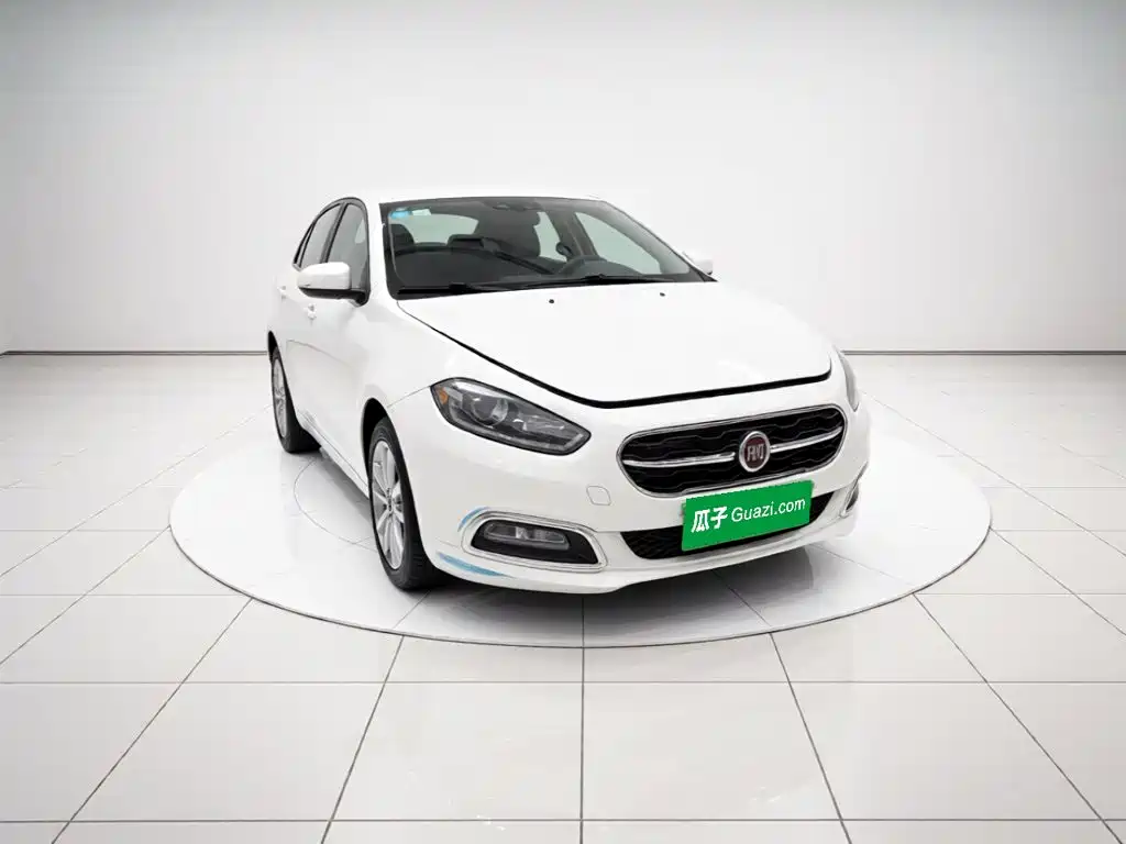 Fiat Viaggio 2015 2015 1.4T Automatic Smart Edition