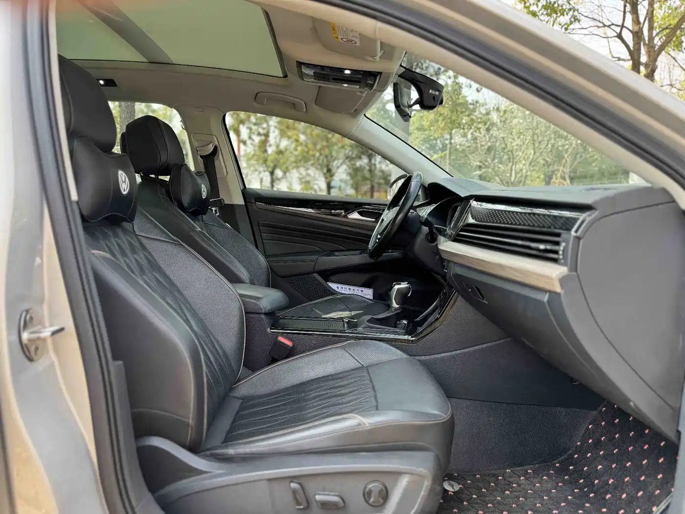 Volkswagen Passat 2019 330TSI Luxury Edition China VI фото 15