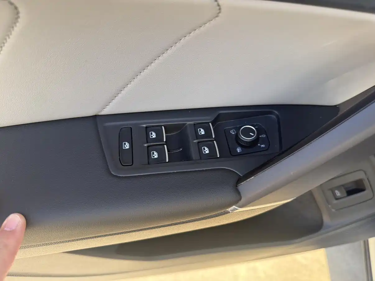 Volkswagen Tayron 2023 280TSI 2WD Luxury Plus Advanced Edition фото 12