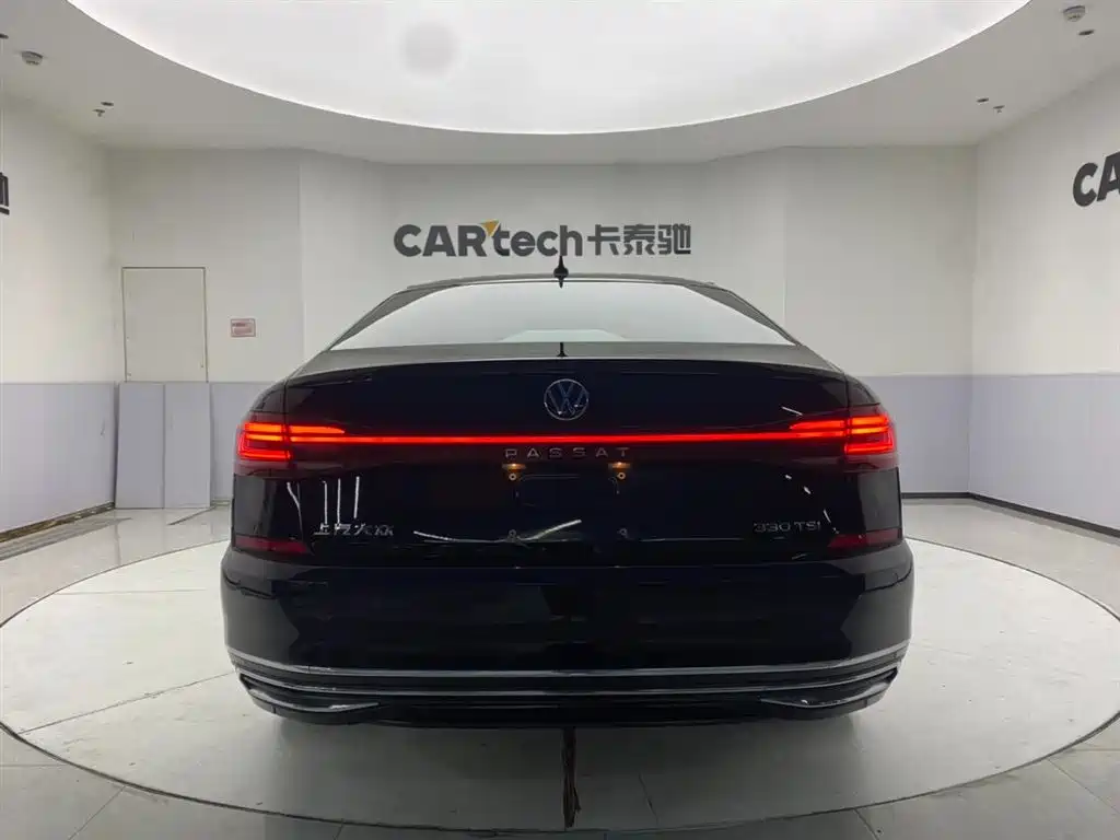 Volkswagen Passat 2023 Facelift 330TSI Starlight Elite Edition фото 6