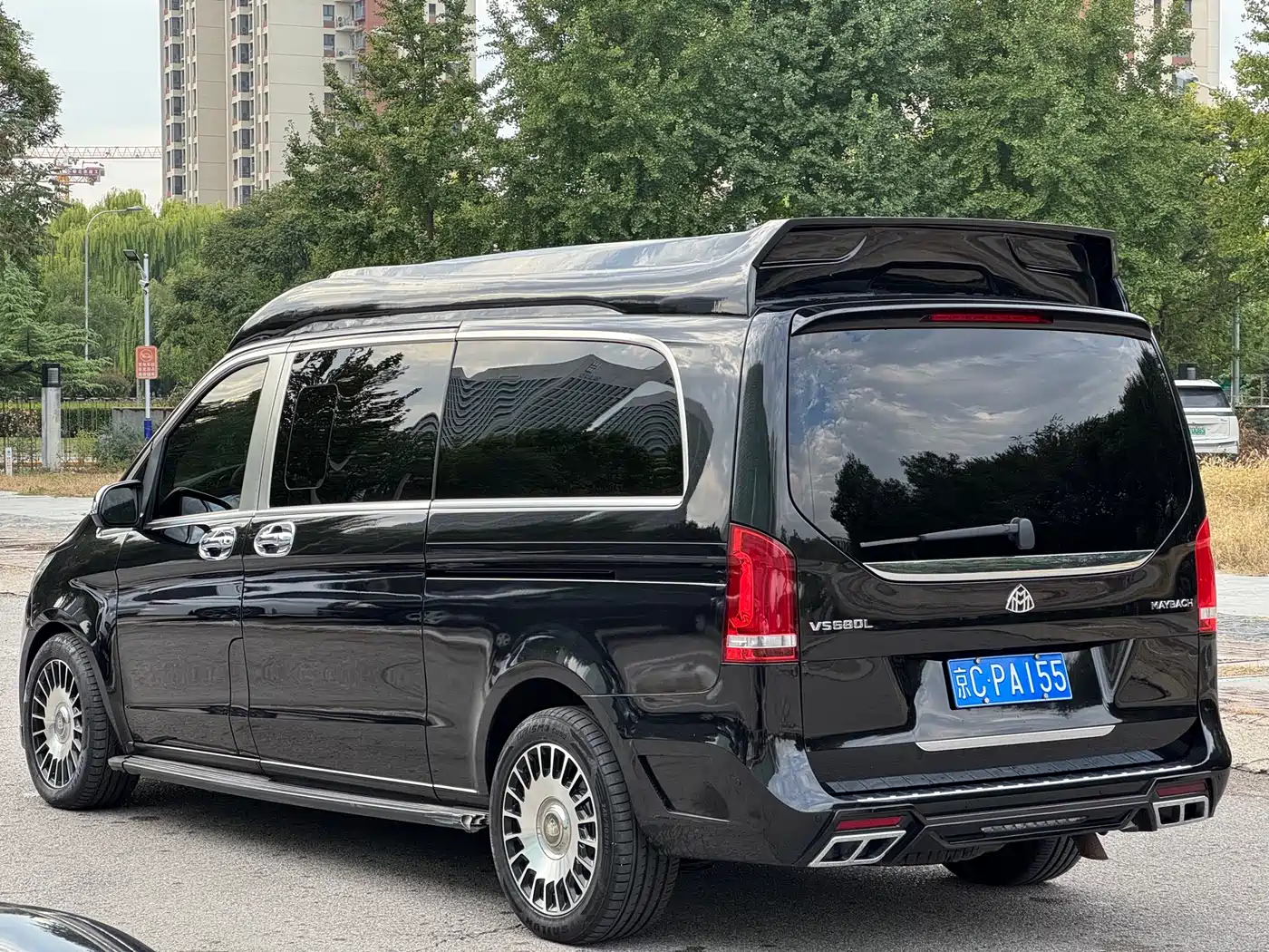 Mercedes-Benz V-Class 2020 Model V 260 L Long Wheelbase Luxury фото 6