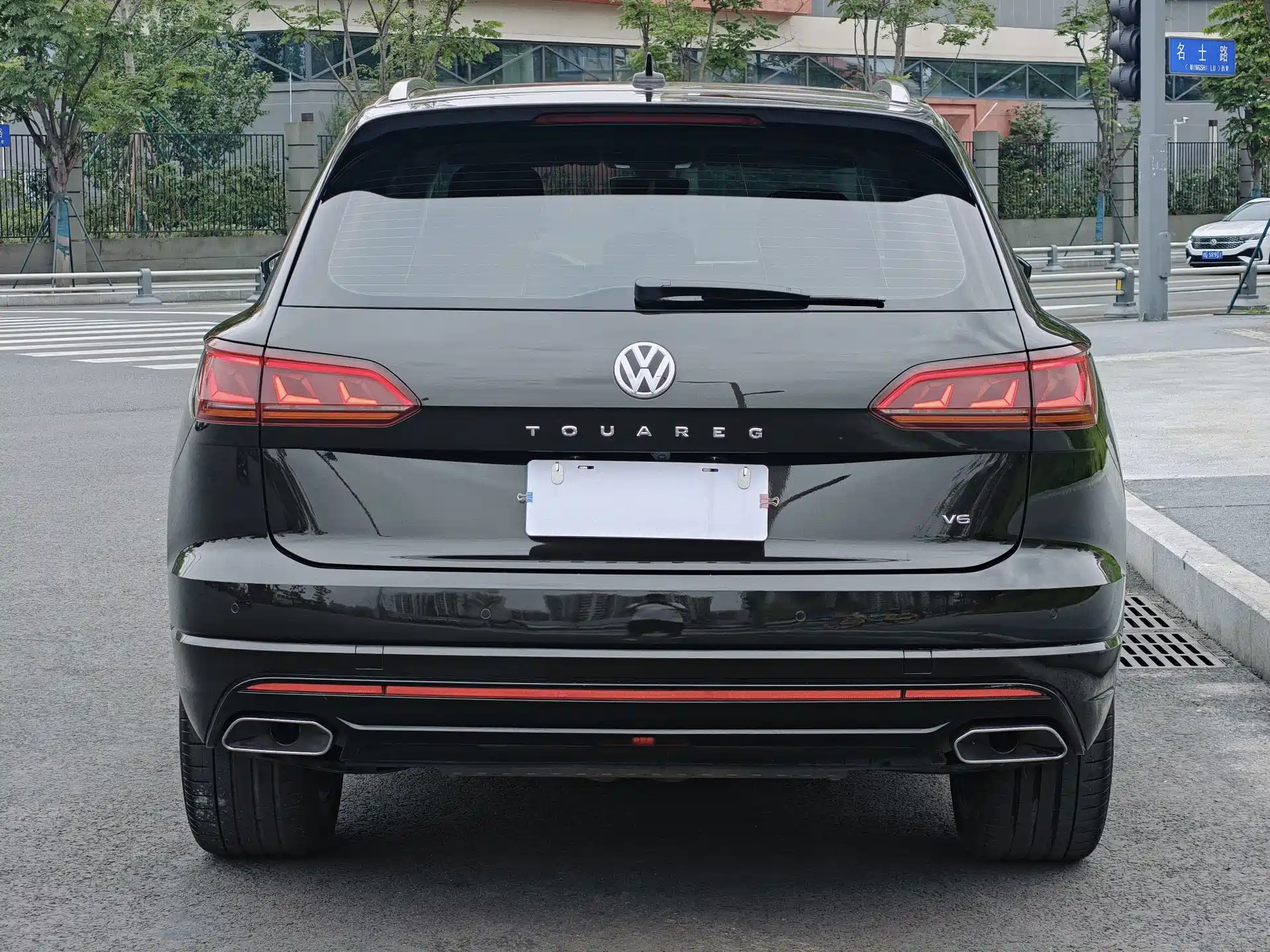 صورة 4 - Volkswagen Touareg