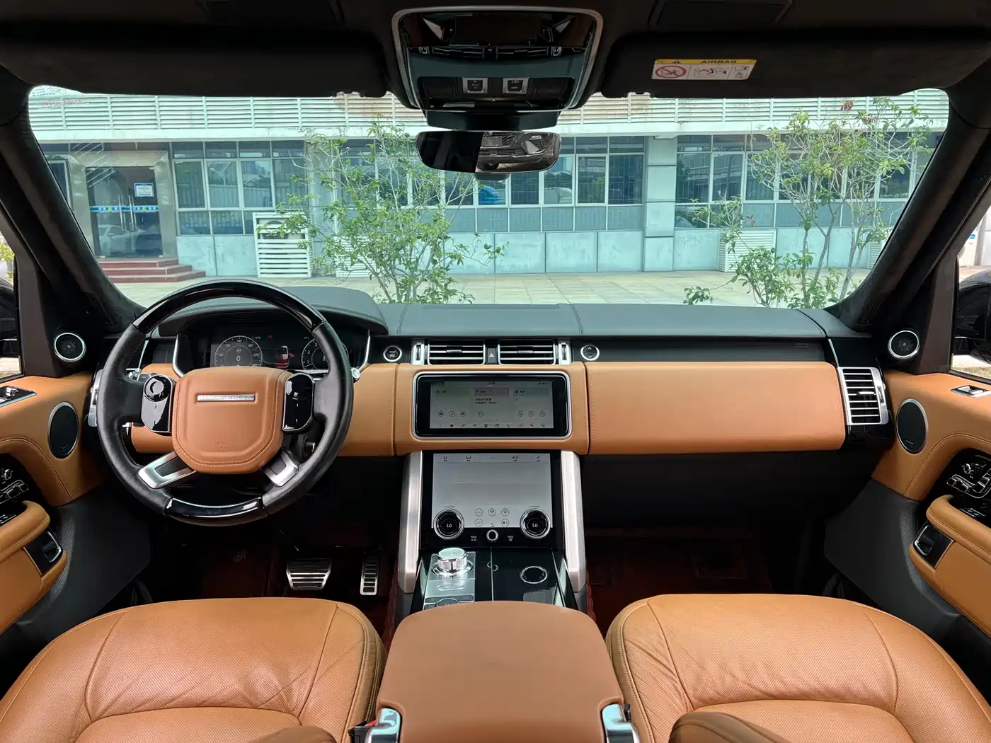 Land Rover Range Rover 2022 3.0 L6 400PS Prestige Genesis Extended Edition фото 23