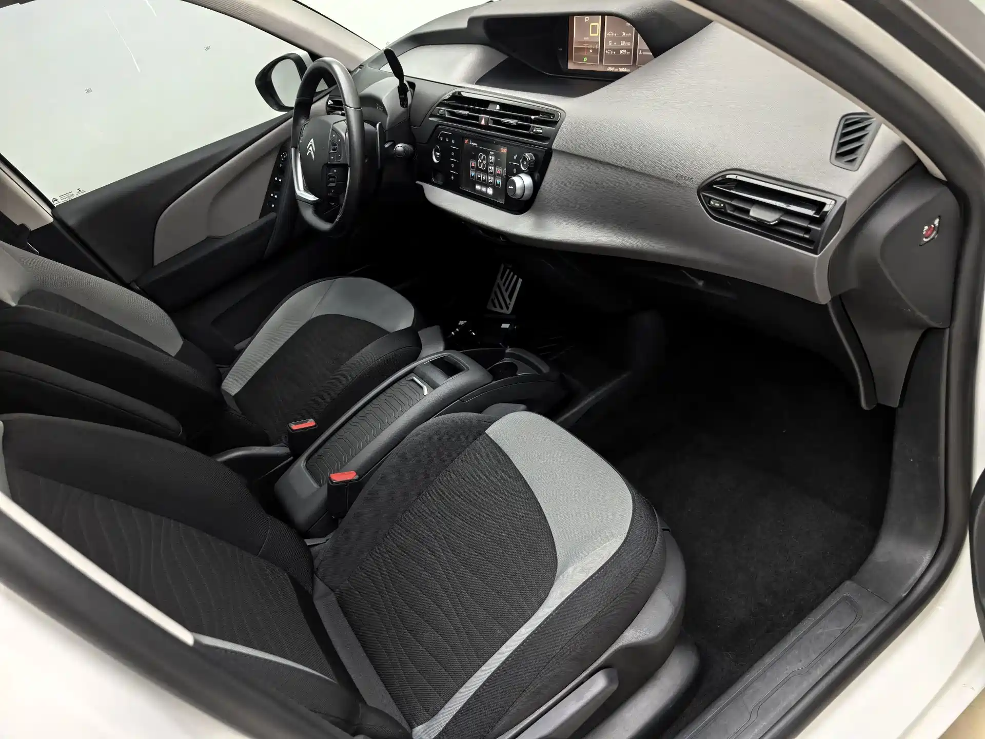 صورة 13 - Citroën C4 Picasso