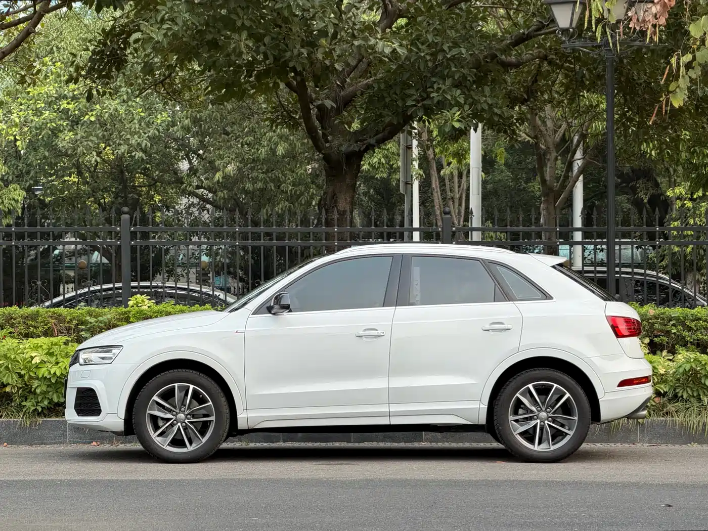 Audi Q3 2016 30 TFSI Fashion фото 3