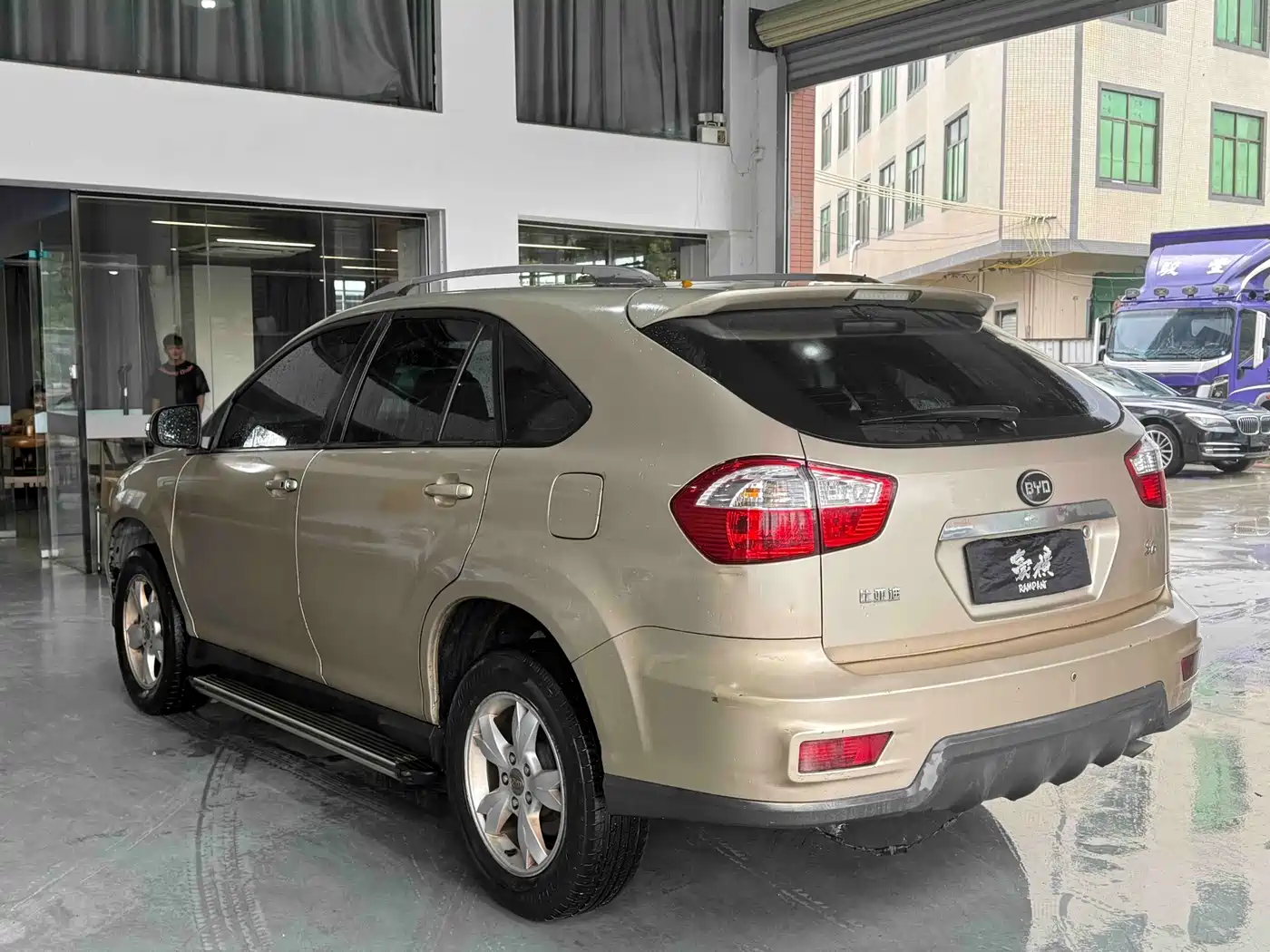 BYD S6 2014 2013 Joy Edition 2.0L Manual Luxury 5-seater