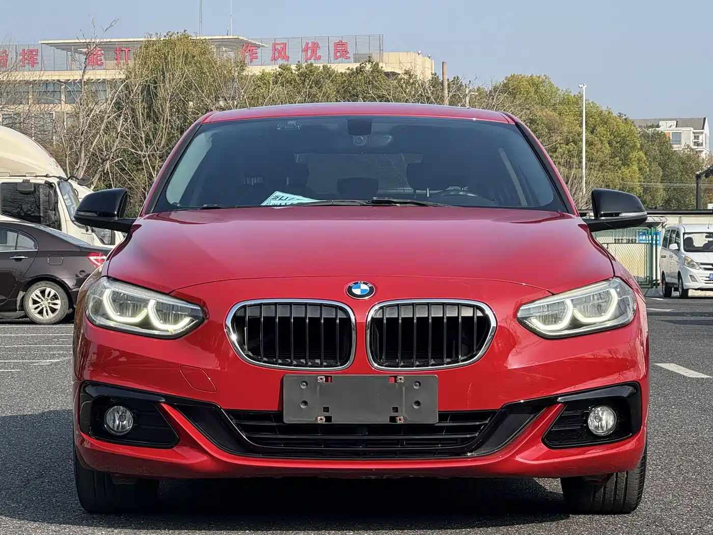 BMW 1 Series 2018 118i Sport Edition фото 4