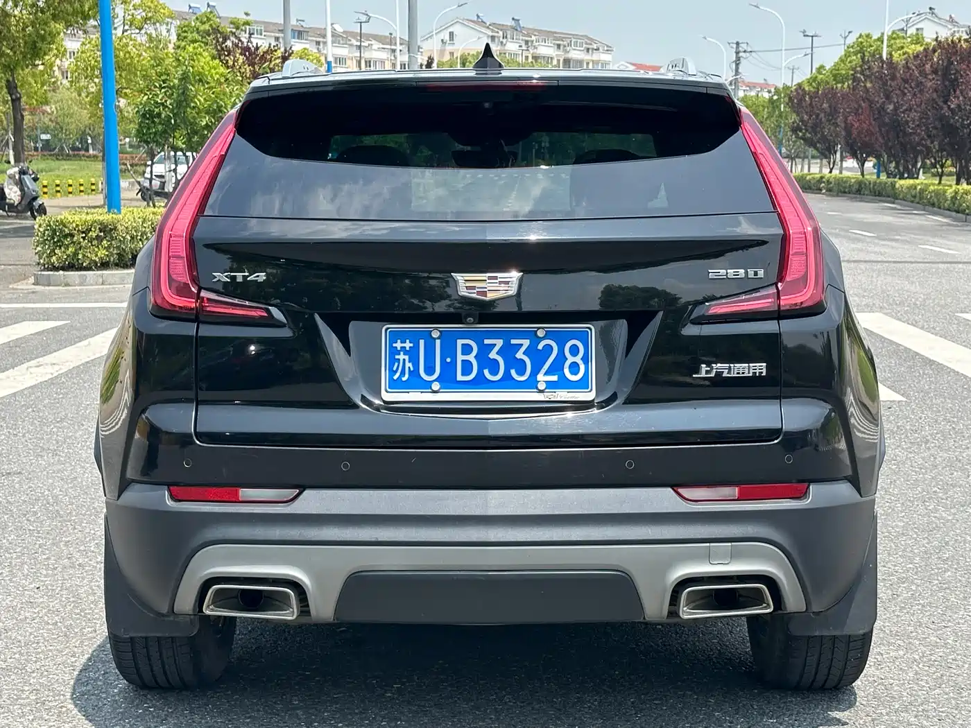 Cadillac XT4 2020 28T FWD Leading Trim фото 4