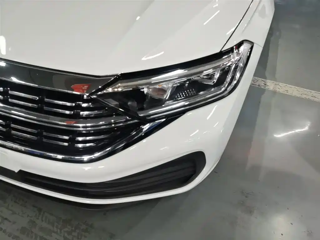 Volkswagen Sagitar 2024 200TSI DSG Flying Edition фото 24