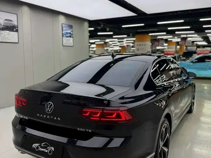 Volkswagen Magotan 2023 Model 2 Million Commemorative Edition 330TSI DSG Luxury фото 6