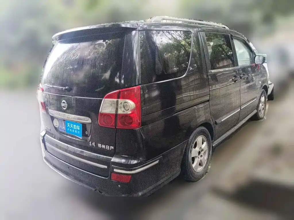 2011 Dongfeng Yuxuan