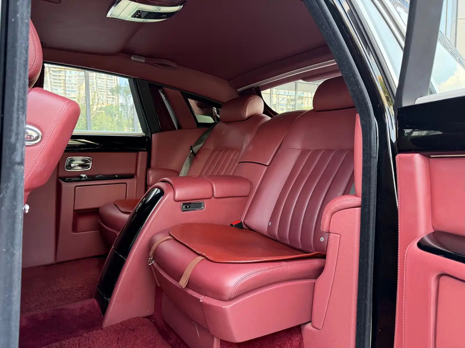 Фото 10 - Rolls-Royce Phantom