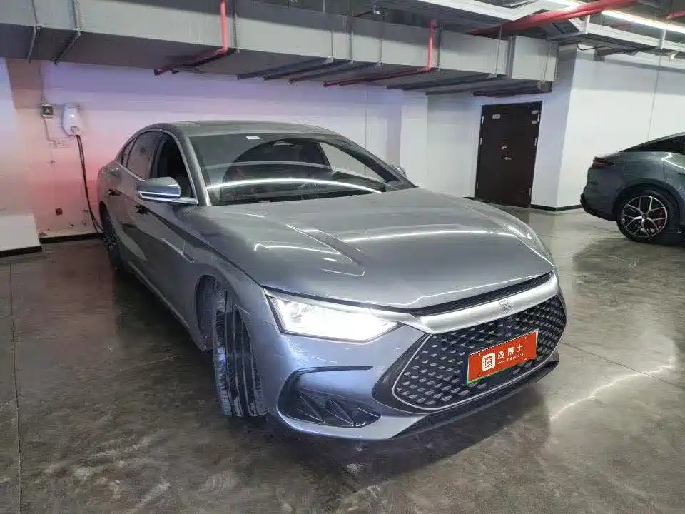 BYD Han 2022 DM-i 121KM Prestige