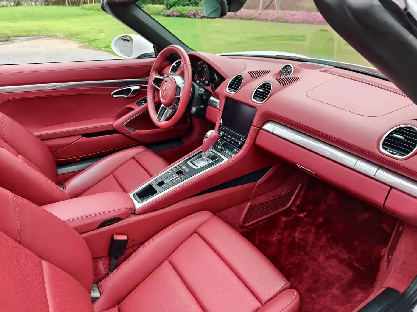 PORSCHE 718