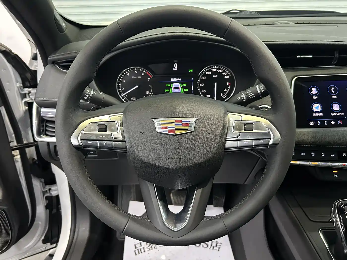 CADILLAC XT4