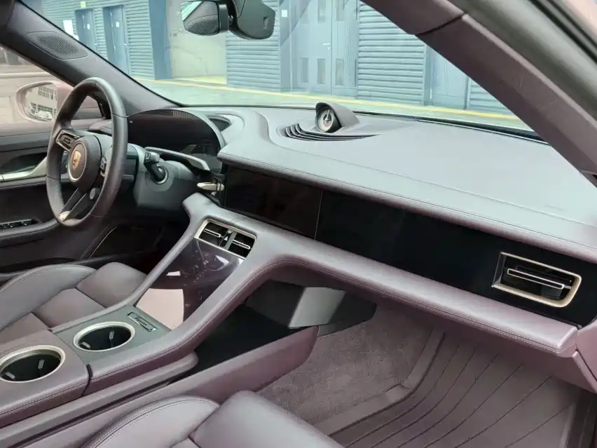 Porsche Taycan 2020 Taycan фото 7