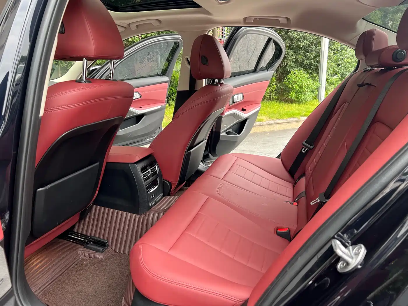 BMW 3 Series 2021 Second Facelift 325i M Sport Night Package фото 7