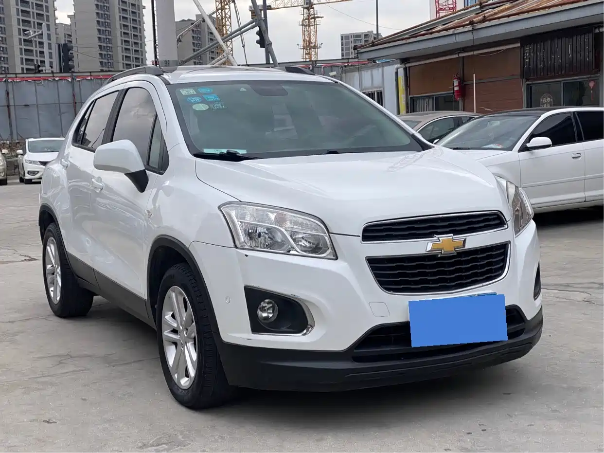 Chevrolet Trax 2016 1.4T Automatic 2WD Comfort Sunroof Edition фото 3