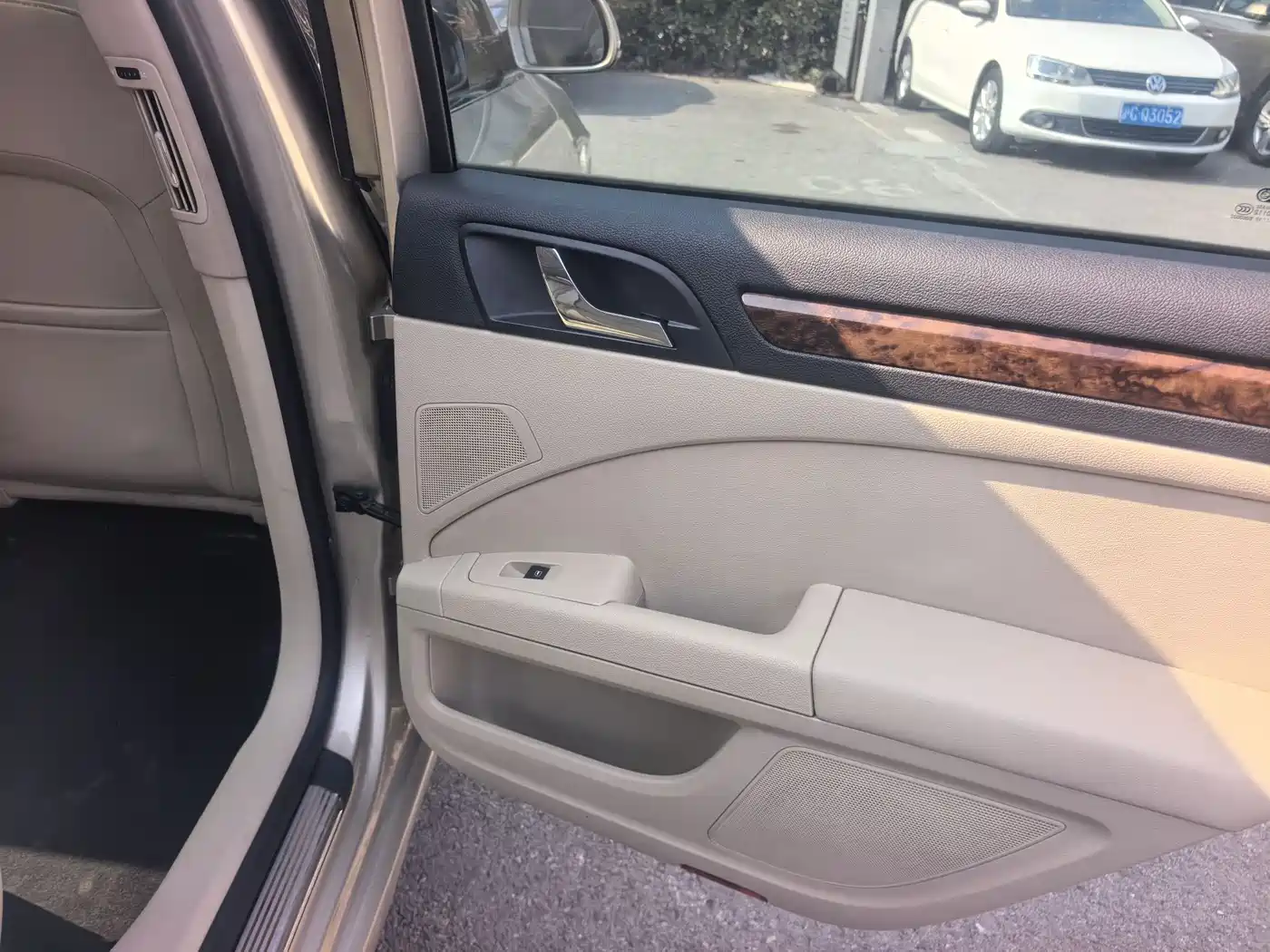 Škoda Superb 2012 1.8TSI Automatic Elegance Edition фото 9