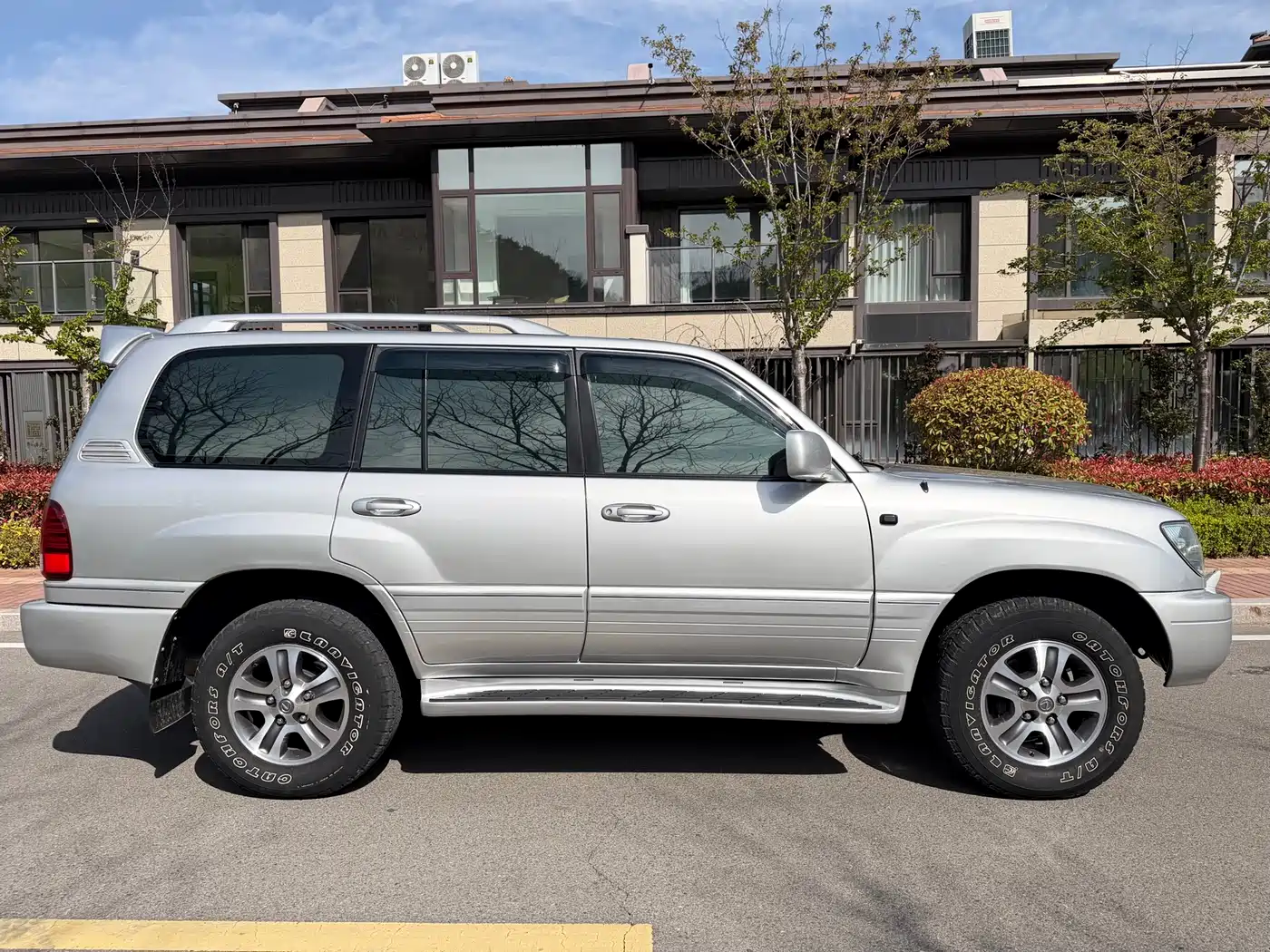 Lexus LX 2005 470 фото 11