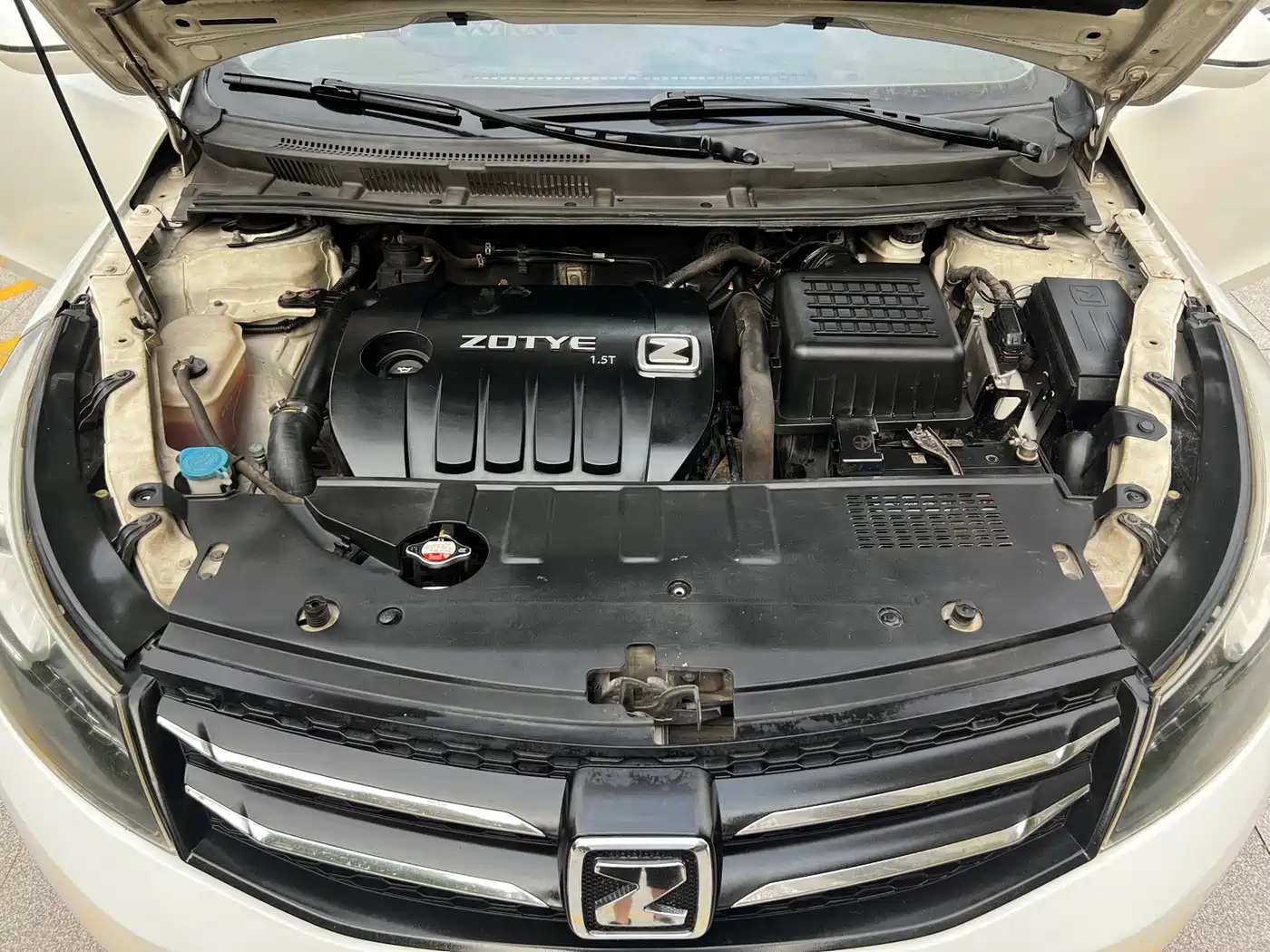 Zotye Z500 2015 2015 1.5T CVT Premium