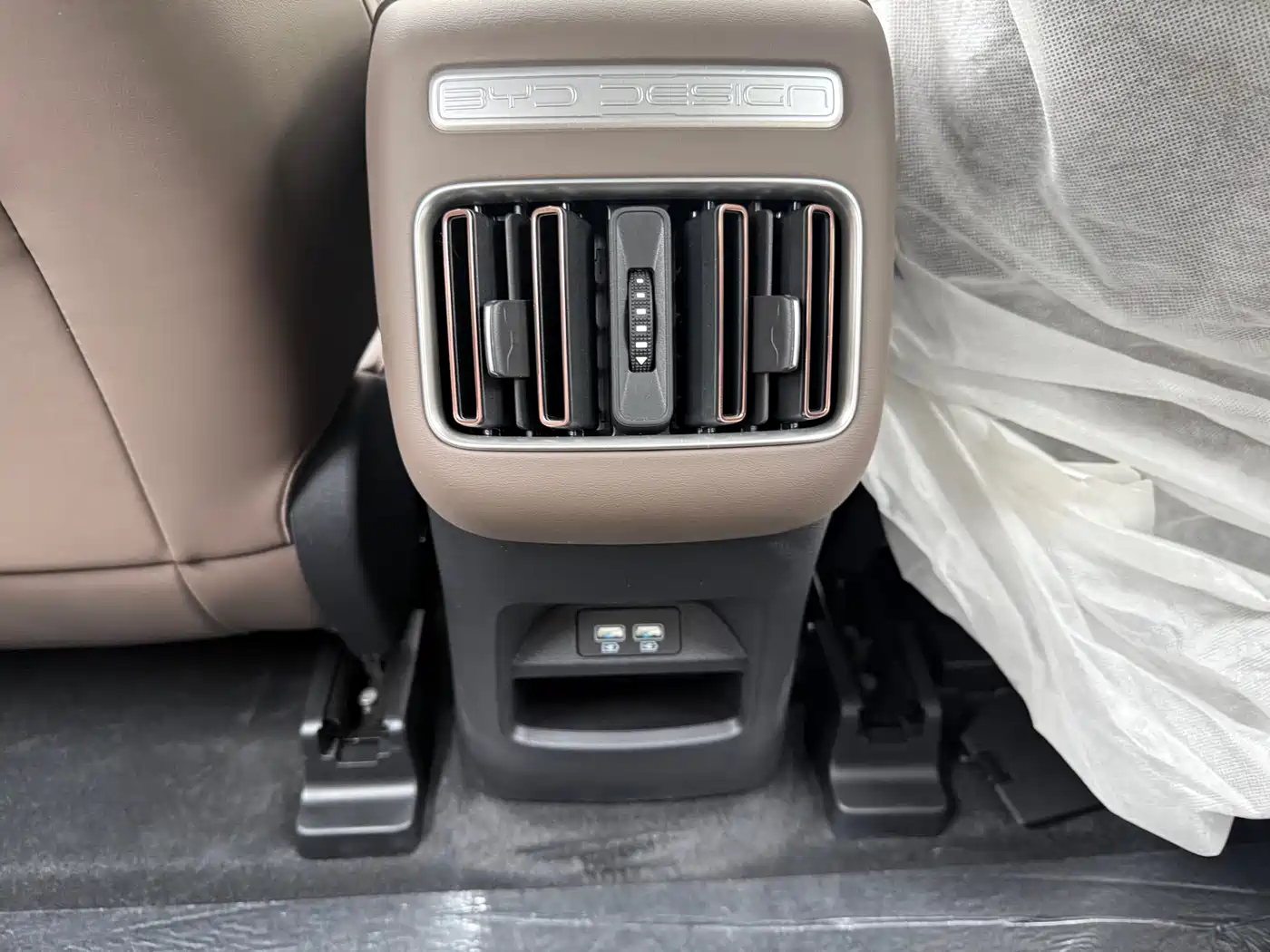 BYD Song Pro New Energy 2023 Champion Edition DM-i 110KM Excellence фото 21