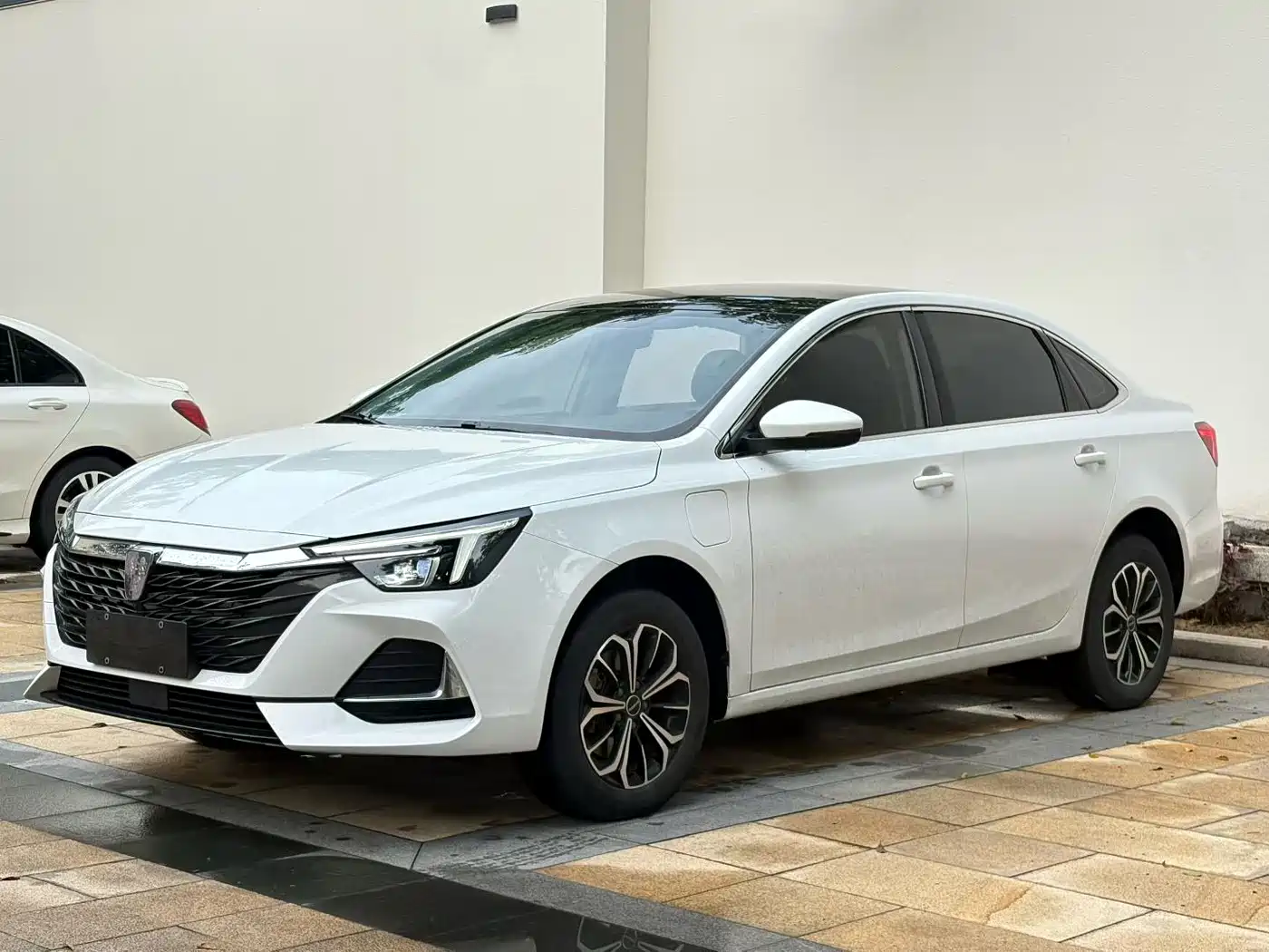 2023 Roewe i6 MAX EV