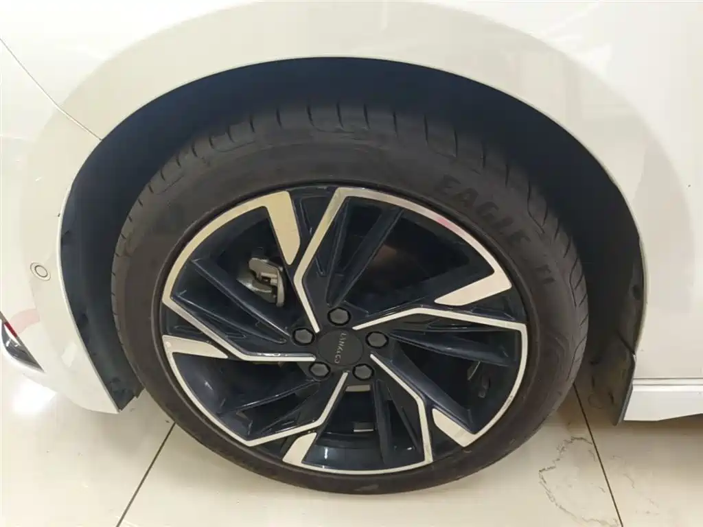 Lynk & Co 03 2023 2.0TD DCT Power Halo фото 23