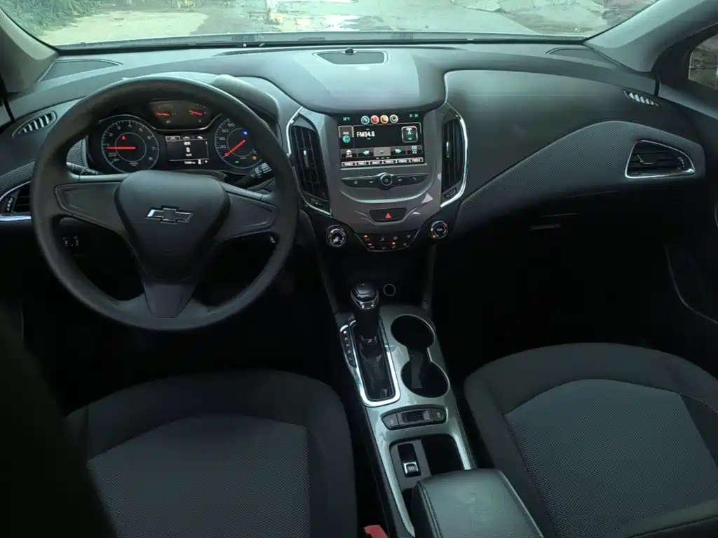 Chevrolet Cruze 2019 2018 Redline 320 Automatic Pioneer Edition