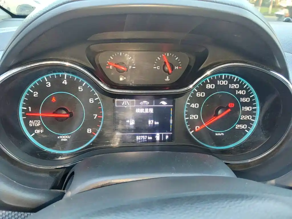 Chevrolet Cruze 2018 2018 320 Automatic Pioneer Sunroof Edition