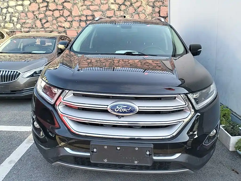 Фото 3 - Ford Edge