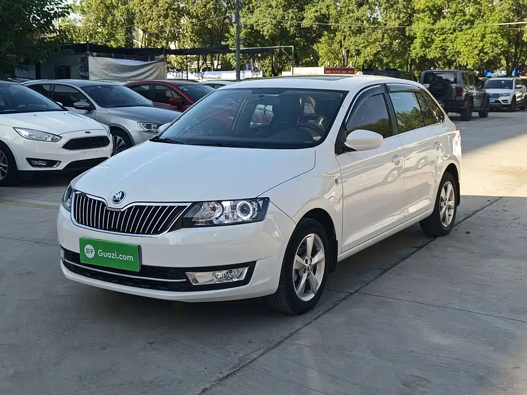 Škoda Skoda Rapid Spaceback 2016 — пригон из Китая