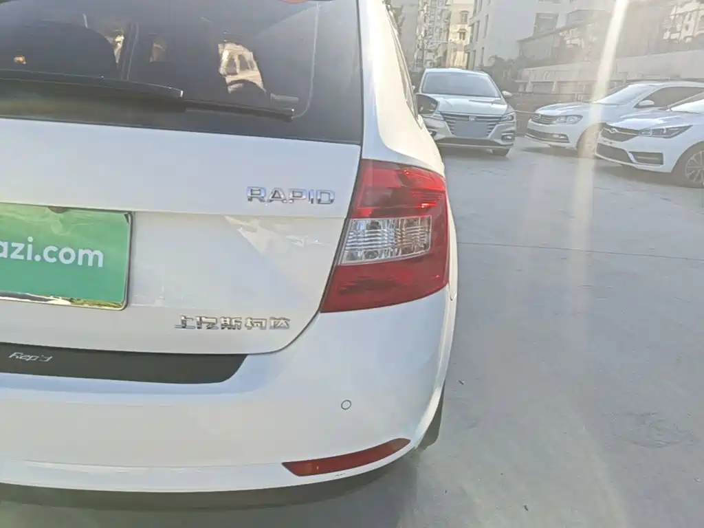 Фото 8 - Škoda Skoda Rapid Spaceback
