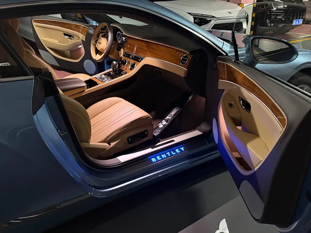 Bentley Continental 2021 2020 4.0T GT V8