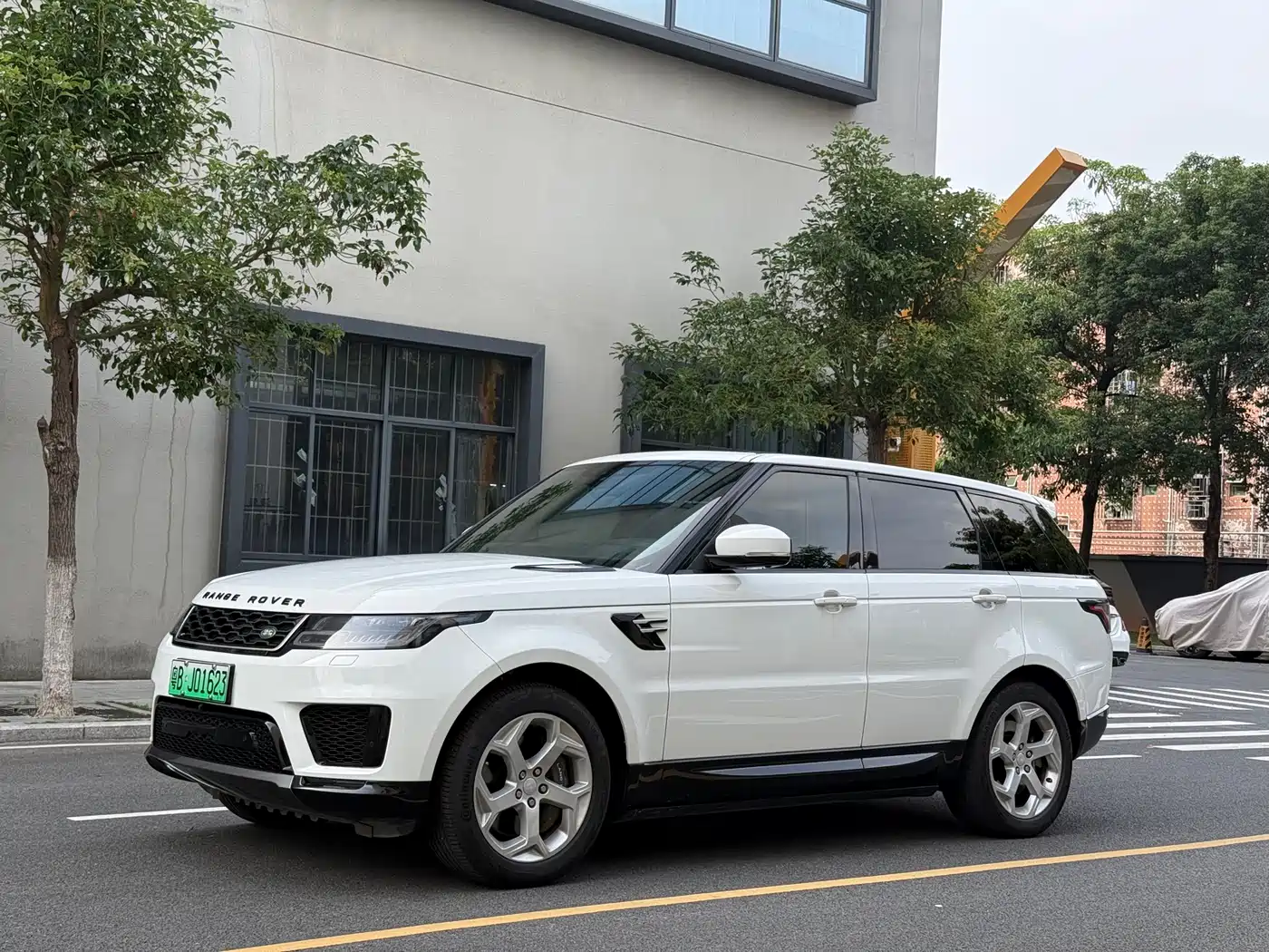 Land Rover Range Rover Sport PHEV 2018 Model P400e