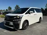 Фото 1 - Toyota Vellfire